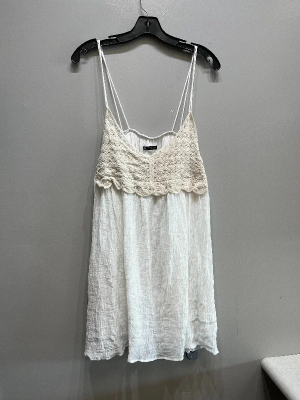 Tank Top By Zara Basic  Size: L