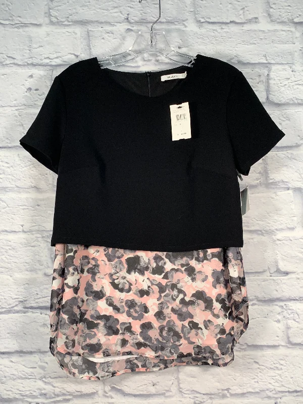 Top Short Sleeve By Bailey 44 In Black & Pink, Size: M