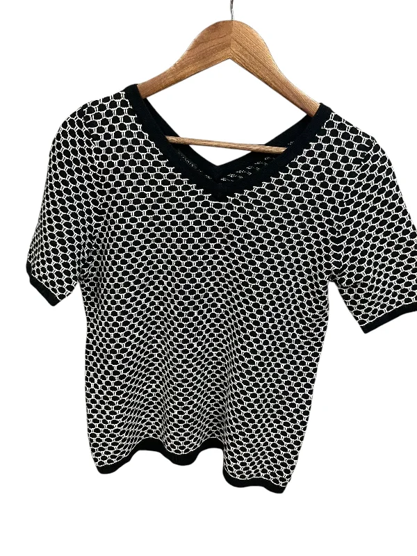 Top Short Sleeve By Talbots In Black & White, Size: Mp