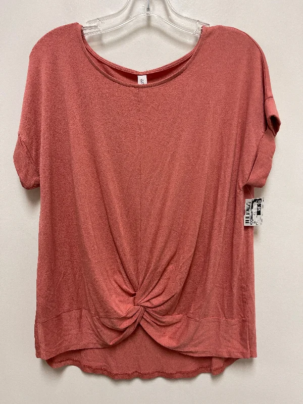 Top Short Sleeve By Zenana Outfitters In Pink, Size: M